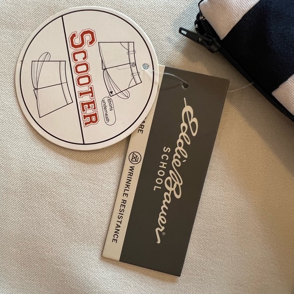 NWT~ Eddie Bauer skort with side zipper. Girls size 14 - Picture 8 of 8